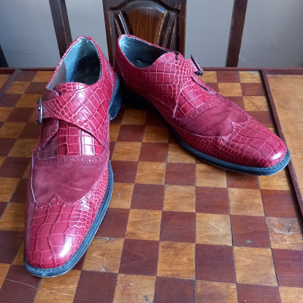"Host Pick" Red Leather Croco print shoes size 9